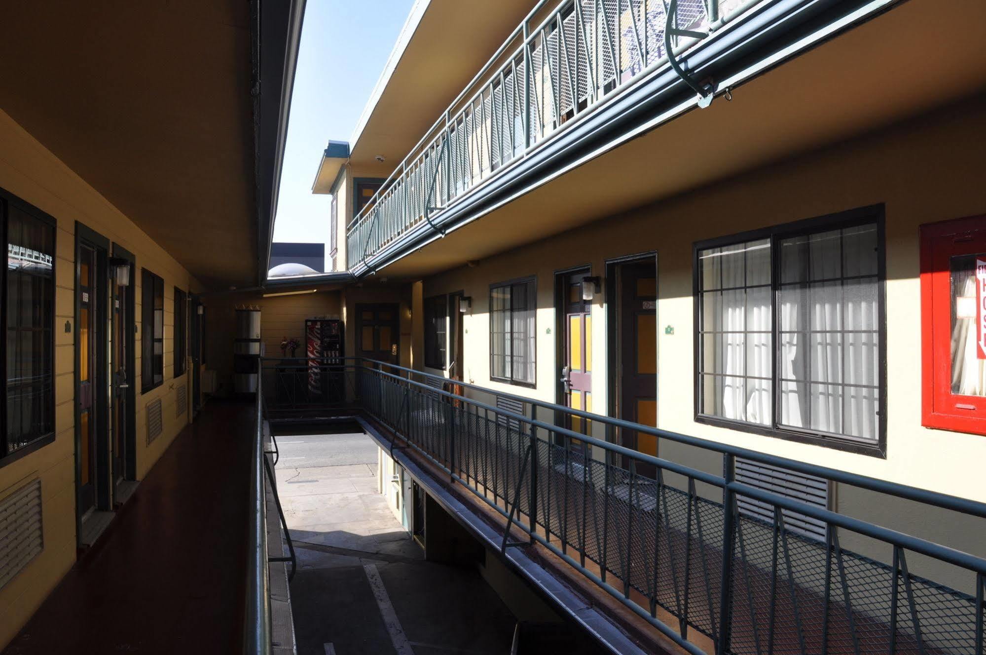 San Francisco Inn Exterior photo